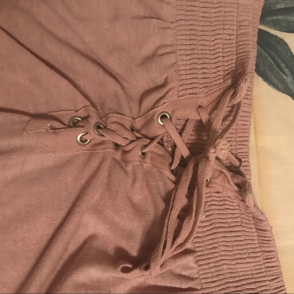 American Eagle off the shoulder top - Picture 2 of 3